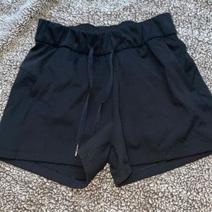 On the fly Lululemon black shorts